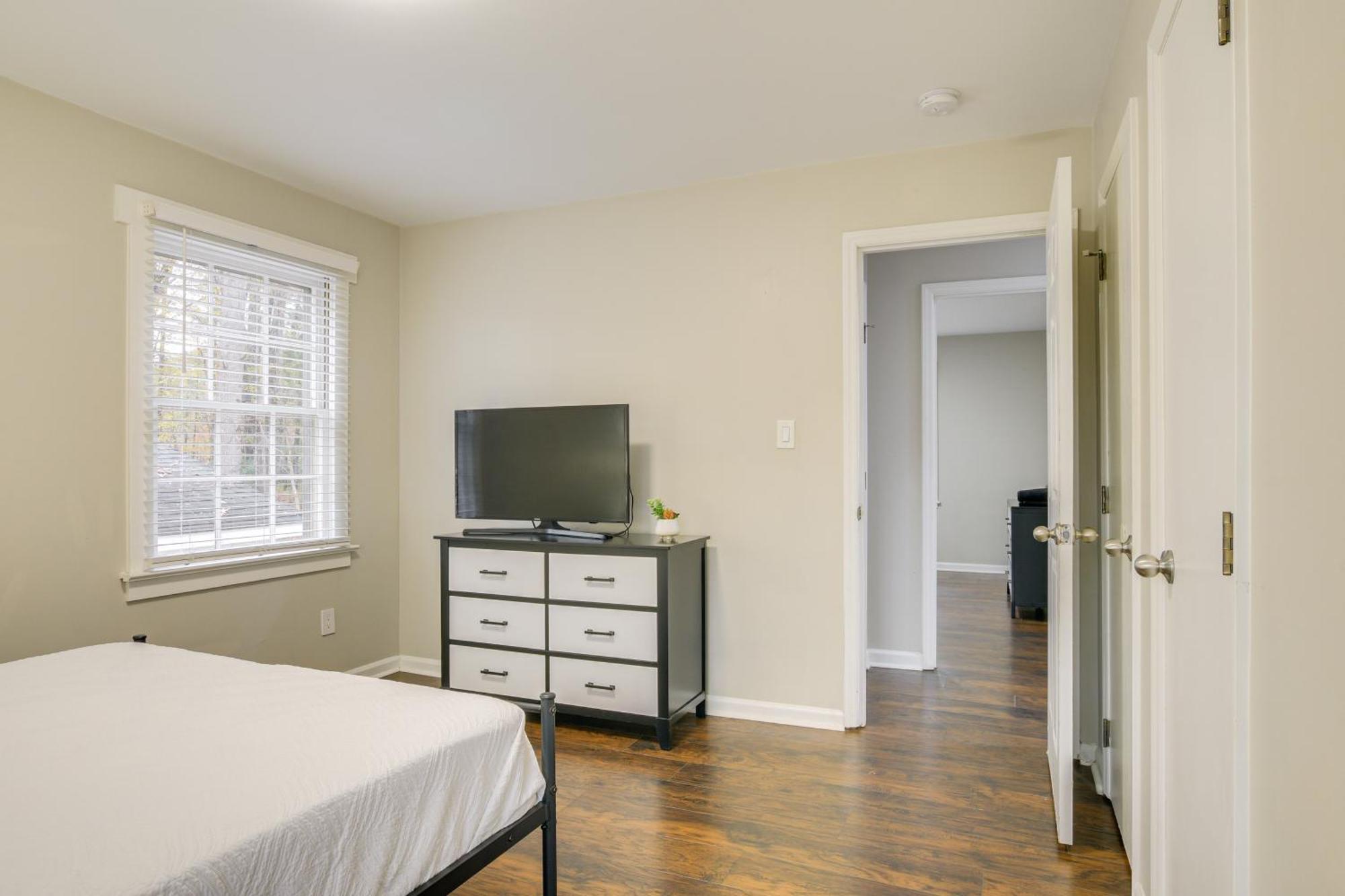 Serene Family Home With Deck In Knightdale! Eksteriør billede